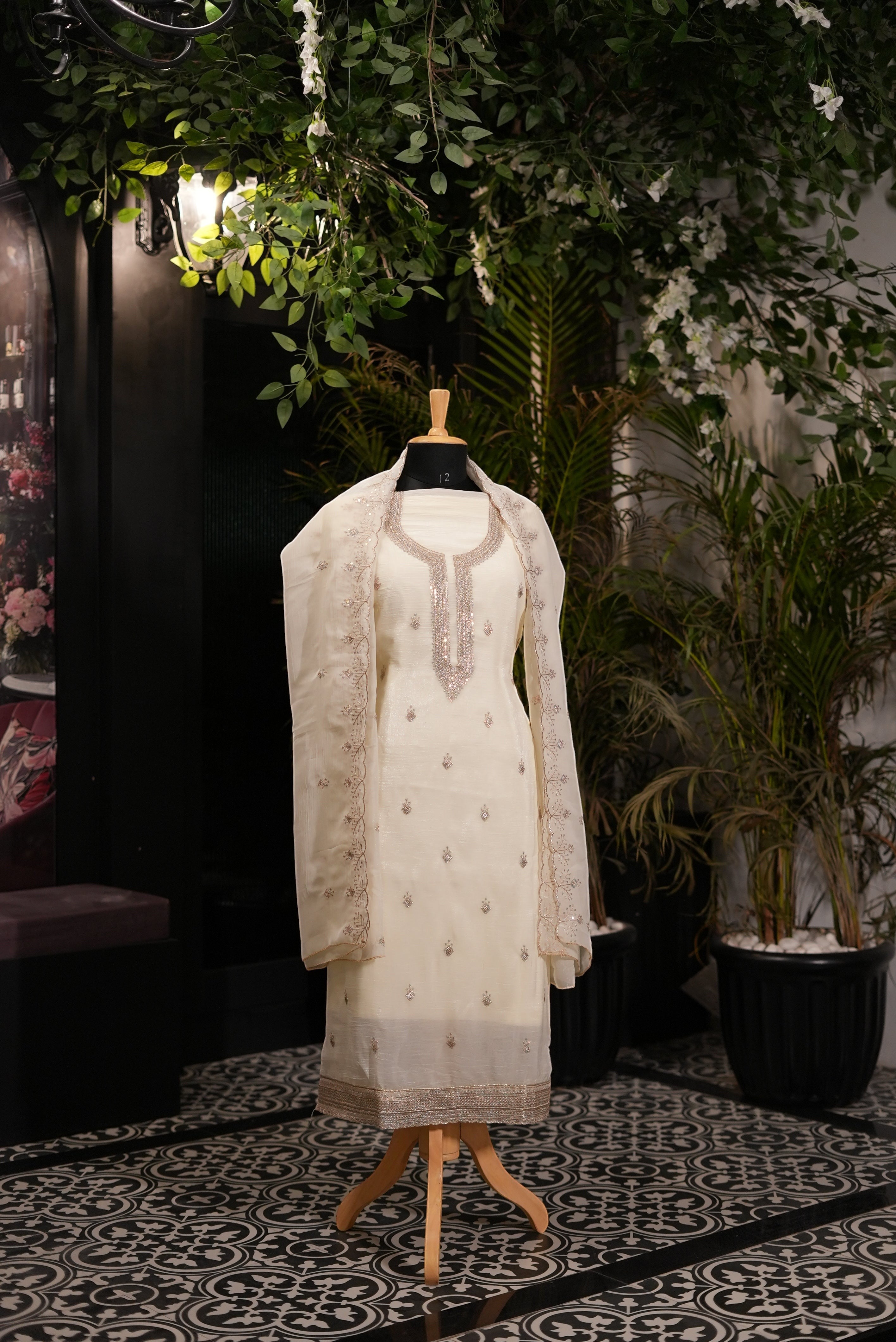 Elegant Off-White Punjabi Suit with Dupatta for MOM
